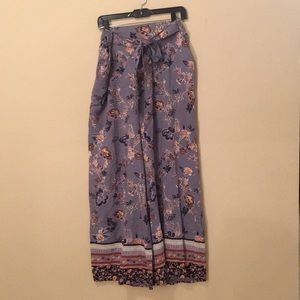 Wide leg boho pants size medium